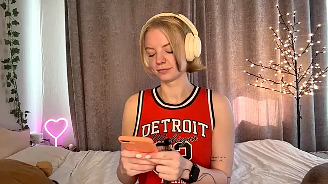 Marry Sornatiko online show from 05-11-26, 03:18