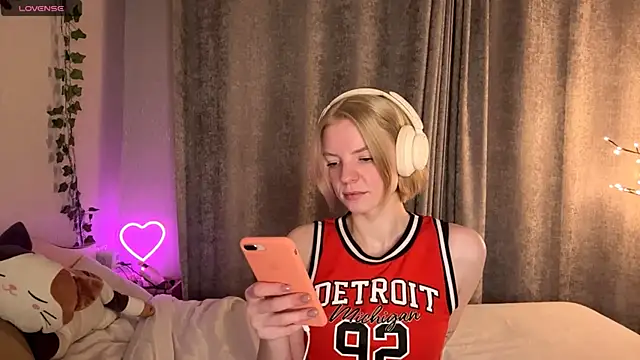 Marry Sornatiko online show from 05-14-26, 06:26