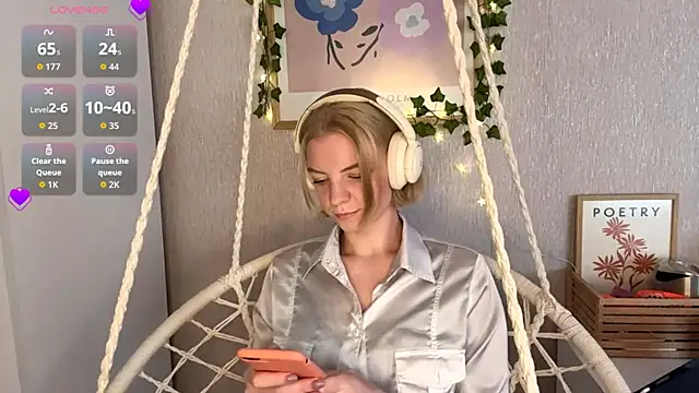 Marry Sornatiko online show from 05-17-26, 03:19
