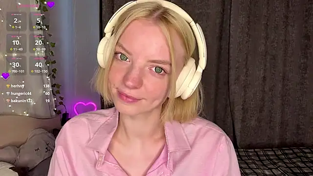 Snapshot of Marry_Sornatiko chatting on 07-06-26, 03:36 Marry Sornatiko online show from 07-06-26, 03:36
