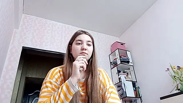 Snapshot of JanineThielman chatting on 03-15-26, 07:25 JanineThielman online show from 03-15-26, 07:25