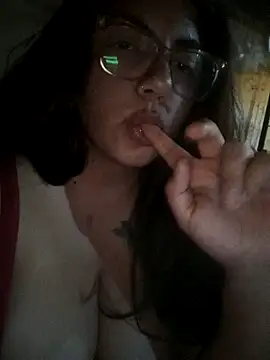 Snapshot of -BOBE1 chatting on 03-01-26, 05:09 -BOBE1 online show from 03-01-26, 05:09