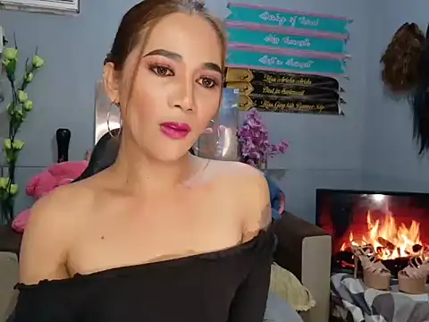 Snapshot of Demonsfuck chatting on 06-14-26, 11:18 Demonsfuck online show from 06-14-26, 11:18