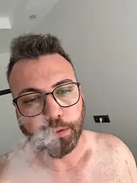 Snapshot of berkay977 chatting on 06-27-26, 03:28 berkay977 online show from 06-27-26, 03:28