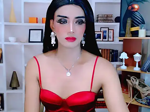 Queeny Cassandra online show from 05-11-26, 06:30