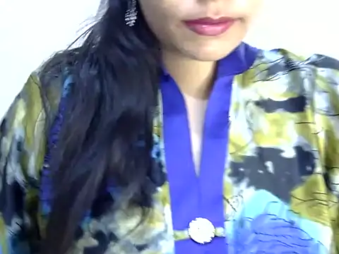 Neha Sharma2 online show from 04-18-26, 11:25