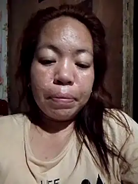Snapshot of sweet_lhyn chatting on 05-22-26, 01:06 sweet lhyn online show from 05-22-26, 01:06