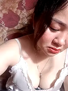 Snapshot of Meo-catwet chatting on 04-19-26, 01:05 Meo-catwet online show from 04-19-26, 01:05