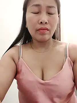 Snapshot of 01_ANNA_01 chatting on 03-19-26, 06:17 01 ANNA 01 online show from 03-19-26, 06:17