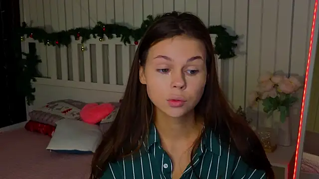 EarthaLevra online show from 03-08-26, 09:07