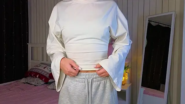 EarthaLevra online show from 04-07-26, 08:42