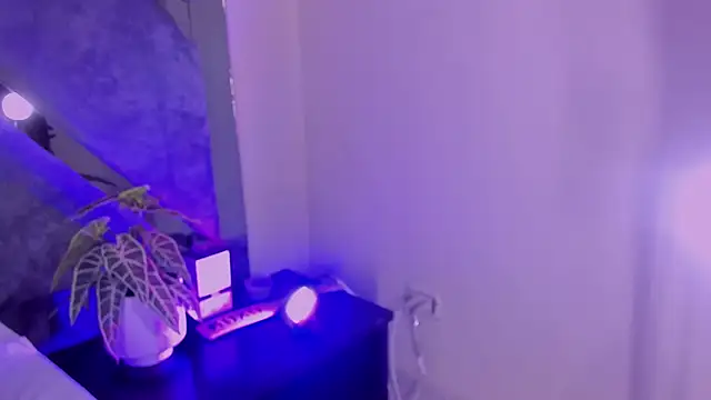 Samantha-Pardo online show from 06-19-26, 04:22
