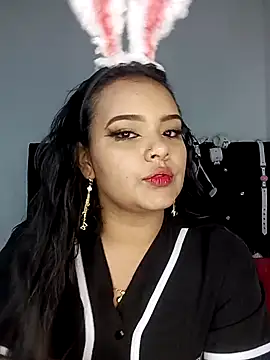 Emily Rouse23 online show from 04-06-26, 01:25