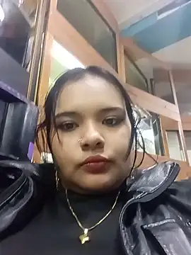 Snapshot of Emily_Rouse23 chatting on 05-14-26, 11:44 Emily Rouse23 online show from 05-14-26, 11:44