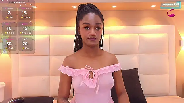 Snapshot of Chloebrunnie chatting on 05-16-26, 12:15 Chloebrunnie online show from 05-16-26, 12:15