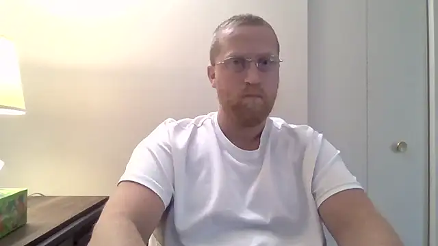 Snapshot of tytheexhibionist chatting on 05-21-26, 07:43 tytheexhibionist online show from 05-21-26, 07:43