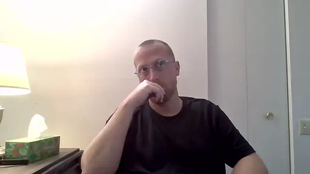 Snapshot of tytheexhibionist chatting on 06-14-26, 05:48 tytheexhibionist online show from 06-14-26, 05:48
