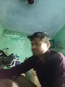 Varun908662 online show from 04-18-26, 07:07