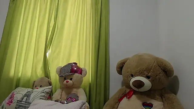Snapshot of saraa_ramirez chatting on 04-21-26, 05:06 saraa ramirez online show from 04-21-26, 05:06