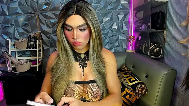 10inDominant Ayesha online show from 04-01-26, 02:58