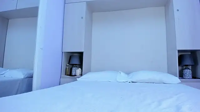 Oshun 444 online show from 03-12-26, 12:11