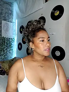 medusafox  online show from 04-07-26, 03:40