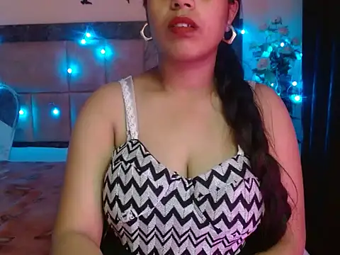 Popo Girl online show from 03-21-26, 04:54