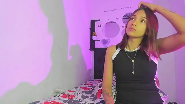 sapphire brown20 online show from 03-16-26, 12:49