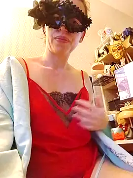 Snapshot of lily2022 chatting on 02-26-26, 05:45 lily2022 online show from 02-26-26, 05:45