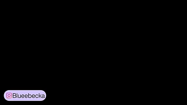Snapshot of BeckaBlue chatting on 05-08-26, 10:09 BeckaBlue online show from 05-08-26, 10:09