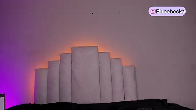 BeckaBlue online show from 07-22-26, 12:41