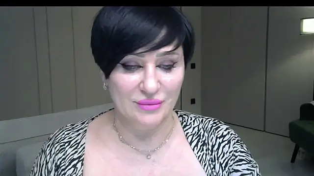 Snapshot of Kleotempt chatting on 04-18-26, 07:07 Kleotempt online show from 04-18-26, 07:07