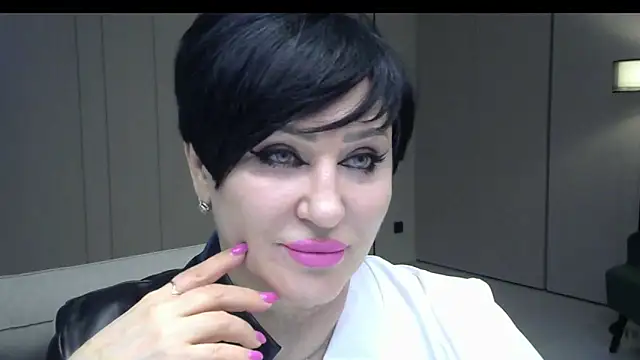 Snapshot of Kleotempt chatting on 04-19-26, 07:16 Kleotempt online show from 04-19-26, 07:16