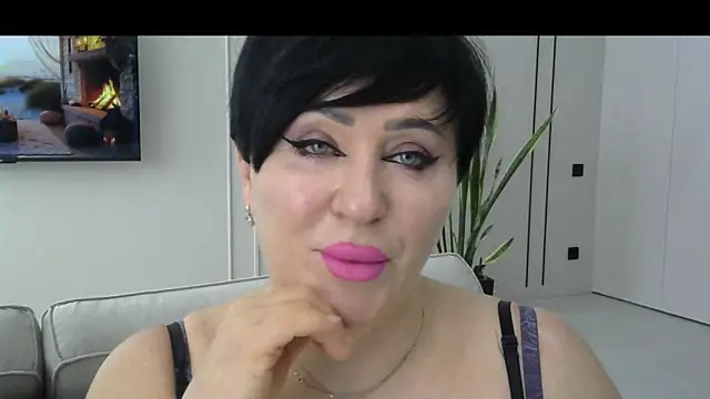 Snapshot of Kleotempt chatting on 05-06-26, 11:15 Kleotempt online show from 05-06-26, 11:15