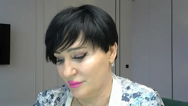 Snapshot of Kleotempt chatting on 05-16-26, 01:02 Kleotempt online show from 05-16-26, 01:02