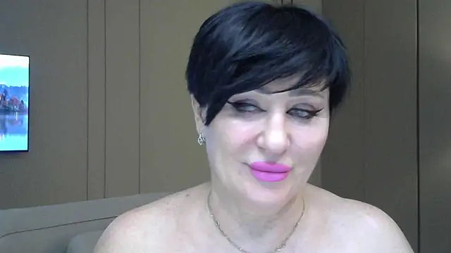Snapshot of Kleotempt chatting on 05-17-26, 11:45 Kleotempt online show from 05-17-26, 11:45