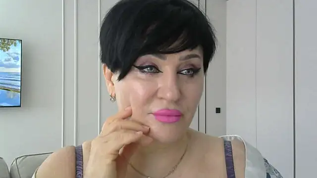 Snapshot of Kleotempt chatting on 05-18-26, 11:49 Kleotempt online show from 05-18-26, 11:49