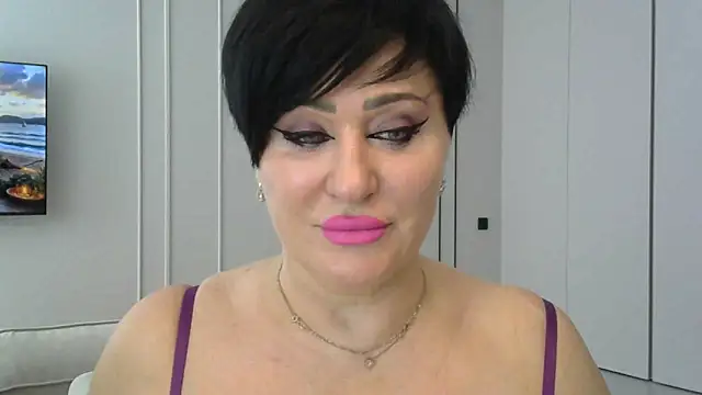 Snapshot of Kleotempt chatting on 05-20-26, 12:00 Kleotempt online show from 05-20-26, 12:00