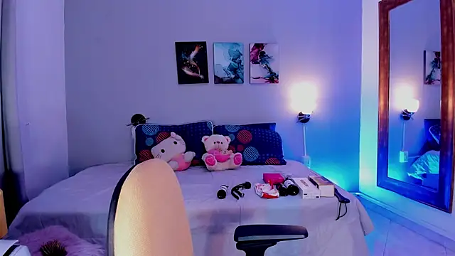 KimTaylorW online show from 07-08-26, 02:38