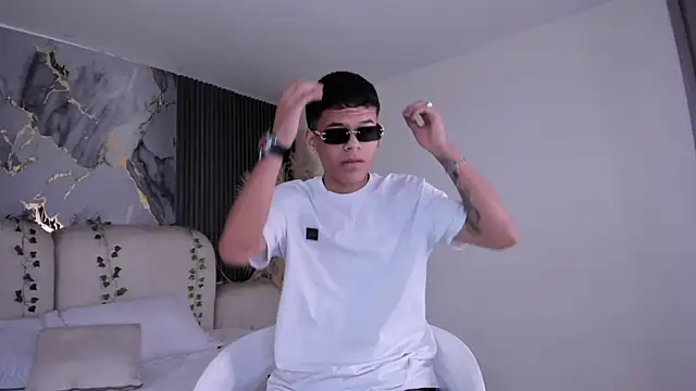 DylanRoyce  online show from 03-13-26, 12:23