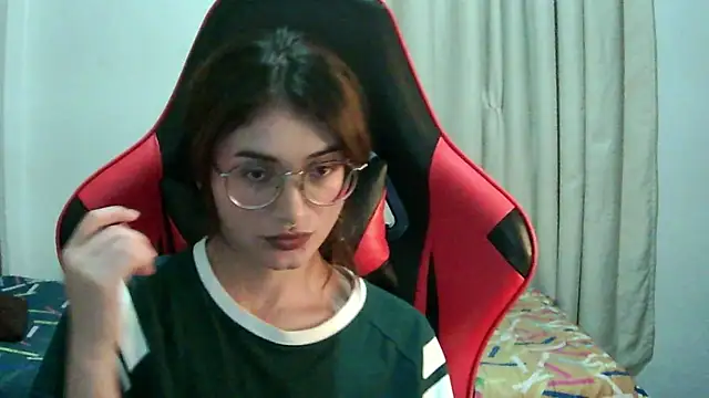 Snapshot of Sparkyvape chatting on 02-26-26, 09:47 Sparkyvape online show from 02-26-26, 09:47