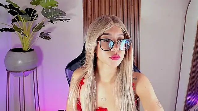 Lady  scarlett online show from 04-08-26, 11:54