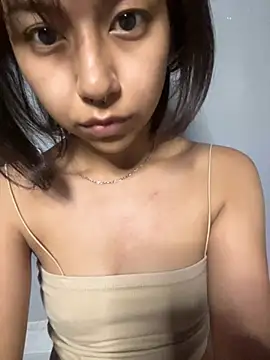 Snapshot of kiss-Me01 chatting on 05-25-26, 05:24 kiss-Me01 online show from 05-25-26, 05:24