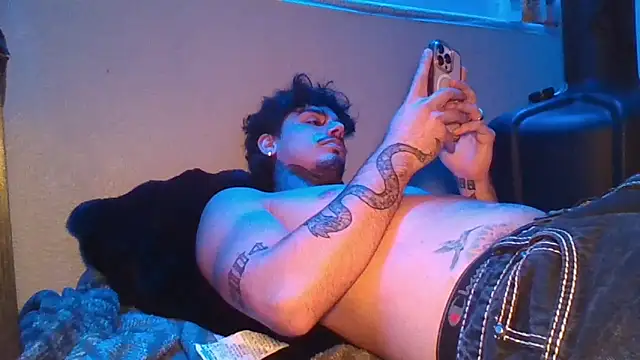 SNAKEARM online show from 02-24-26, 06:44