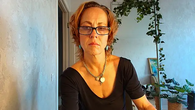 LioraWeiss online show from 07-22-26, 08:17