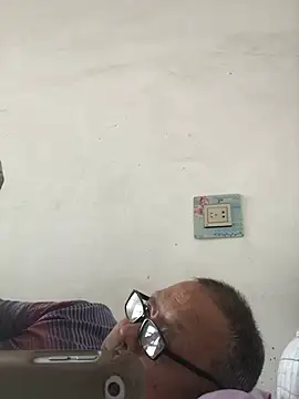 yaocaobi8 online show from 04-14-26, 05:13