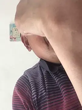 yaocaobi8 online show from 04-15-26, 05:25