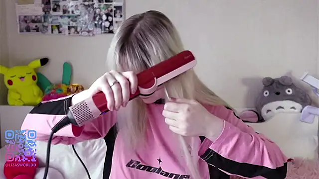 Snapshot of LisaNelsona chatting on 03-03-26, 12:39 LisaNelsona online show from 03-03-26, 12:39