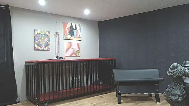 Snapshot of meesteresTirza chatting on 03-01-26, 12:51 meesteresTirza online show from 03-01-26, 12:51