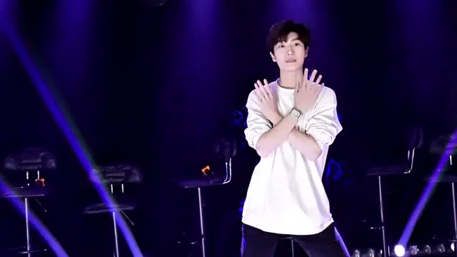 AOA-boy online show from 04-11-26, 07:45